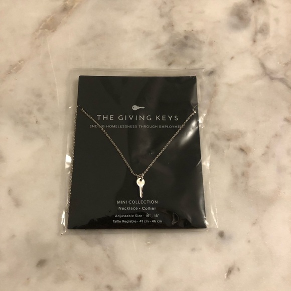 Beautiful The Giving Keys Believe Necklace Supporting Homeless - Picture 1 of 4